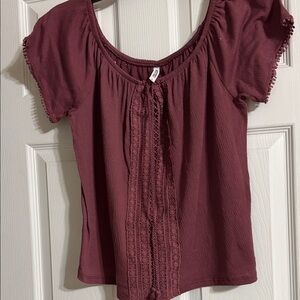 Chic Maroon Blouse with Lace Detail